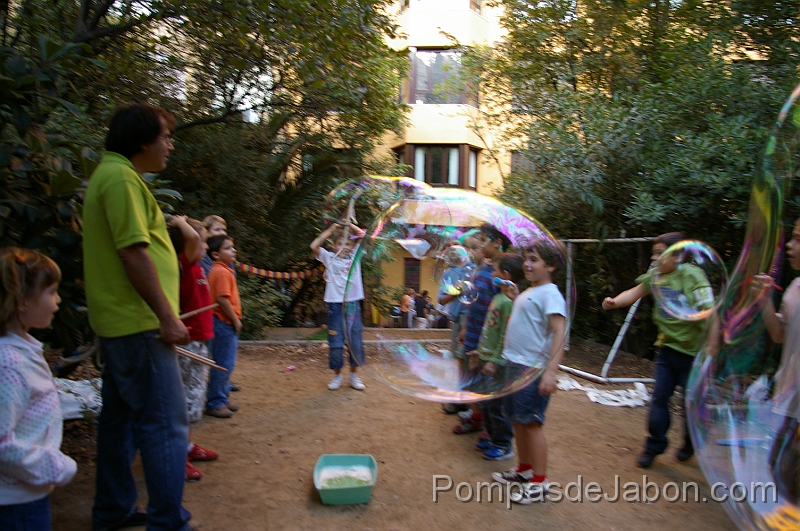 pompasdejabon-03.jpg - Lo primero que debes saber es que esta fiesta hará un recuerdo inolvidable en la vida de tu hijo, para ello deberás pensar en todo para lograr tu objetivo. Requerirá de mucha creatividad y tiempo, así que toma fuerzas y piensa que estarás dando a tu hijo un lindo regalo.